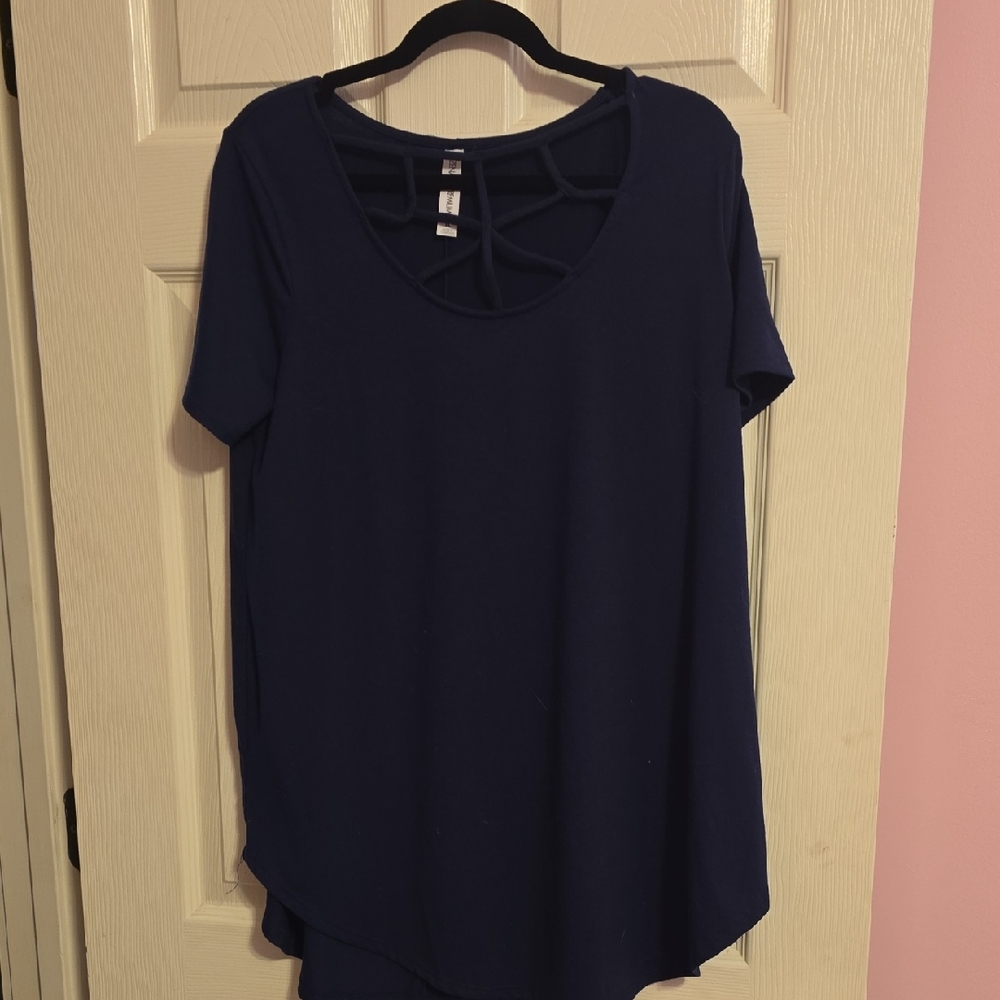 Zenana Outfitters Deep Blue Short‎ Sleeve Top